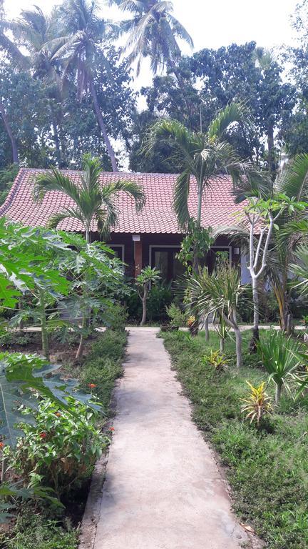 Enak Bungalow Amed  Exterior photo
