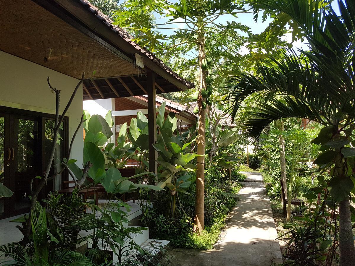 Enak Bungalow Amed  Exterior photo
